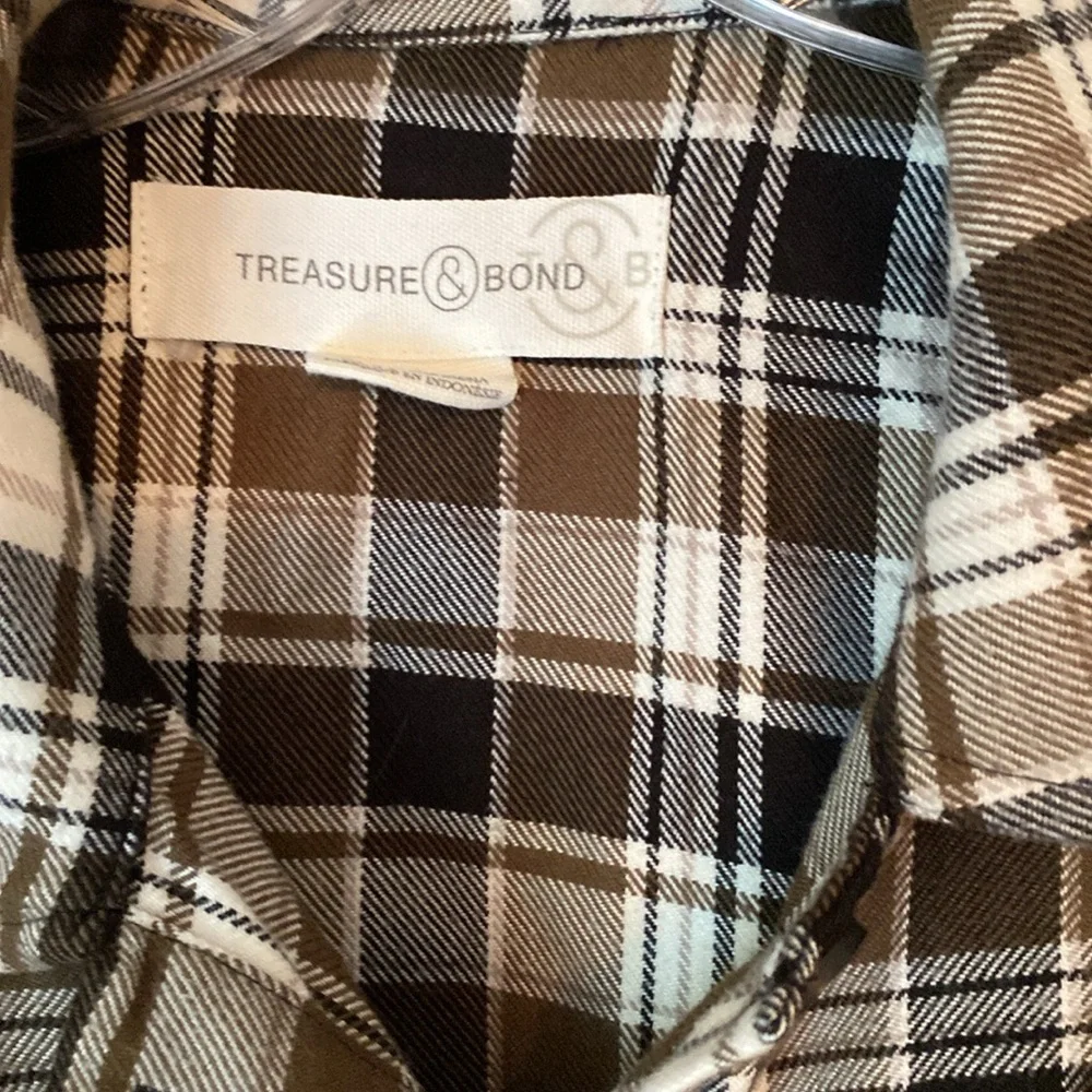 Treasure & Bond Olive, Black and Cream Plaid Shacket - M - Picture 3 of 7